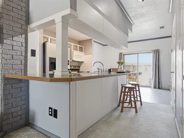 $239,000 | 234 Samuel Boulevard, Unit 4, Coppell, TX 75019