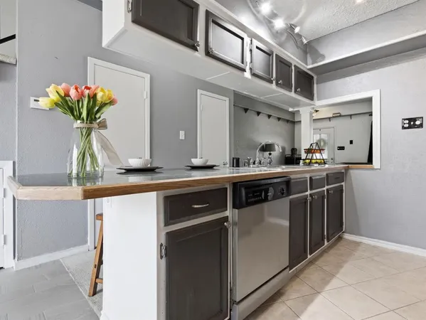 $239,000 | 234 Samuel Boulevard, Unit 4, Coppell, TX 75019