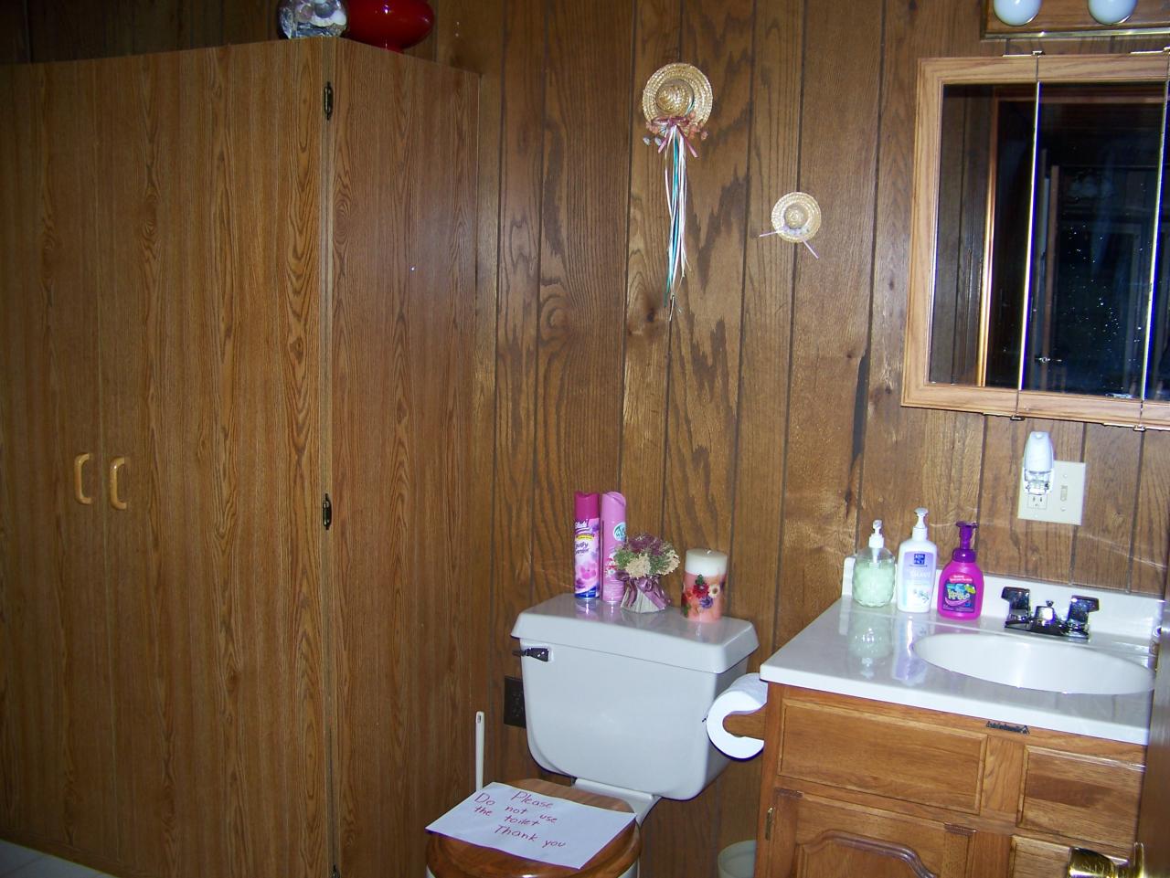 74 Mountain Road Albrightsville, PA 18210 - Photo 7 of 8 a room with a table and chairs