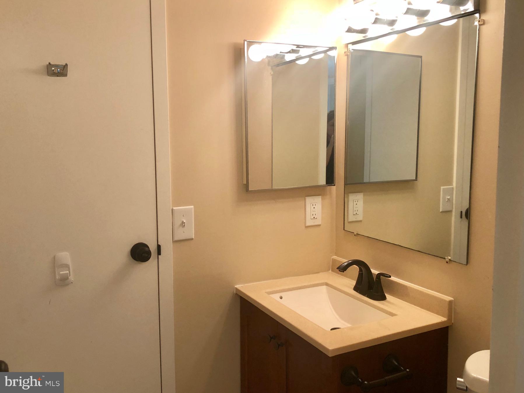 6800 Fleetwood Road, Unit 1205 McLean, VA 22101 - Photo 11 of 14 Half Bath