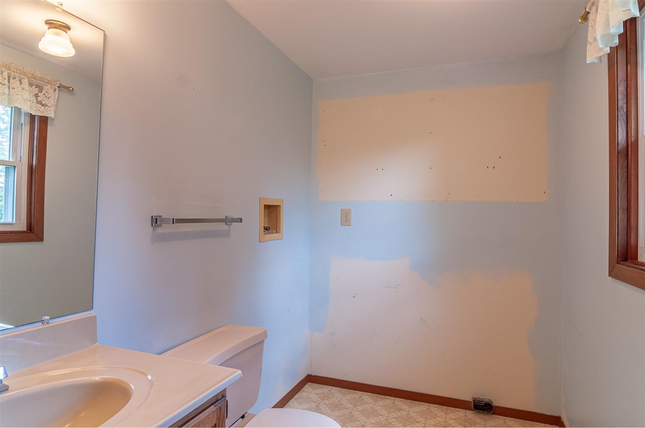 9054 West Tuscola Road Frankenmuth, MI 48734 - Photo 18 of 20