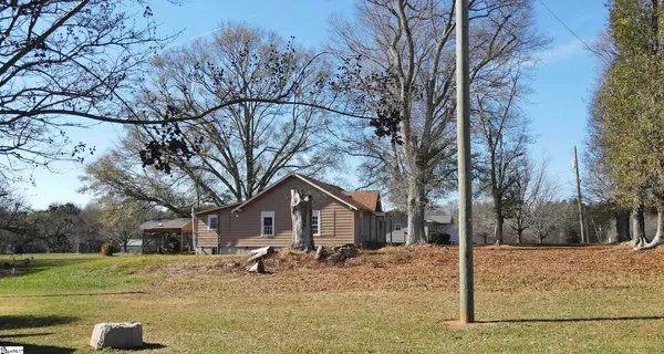 $159,000 | 3072 Old Furnace Road, Boiling Springs, SC 29316