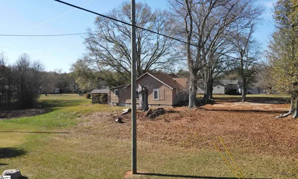 $159,000 | 3072 Old Furnace Road, Boiling Springs, SC 29316