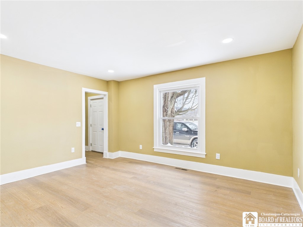 307 West Oak Street Olean, NY 14760 - Photo 14 of 34