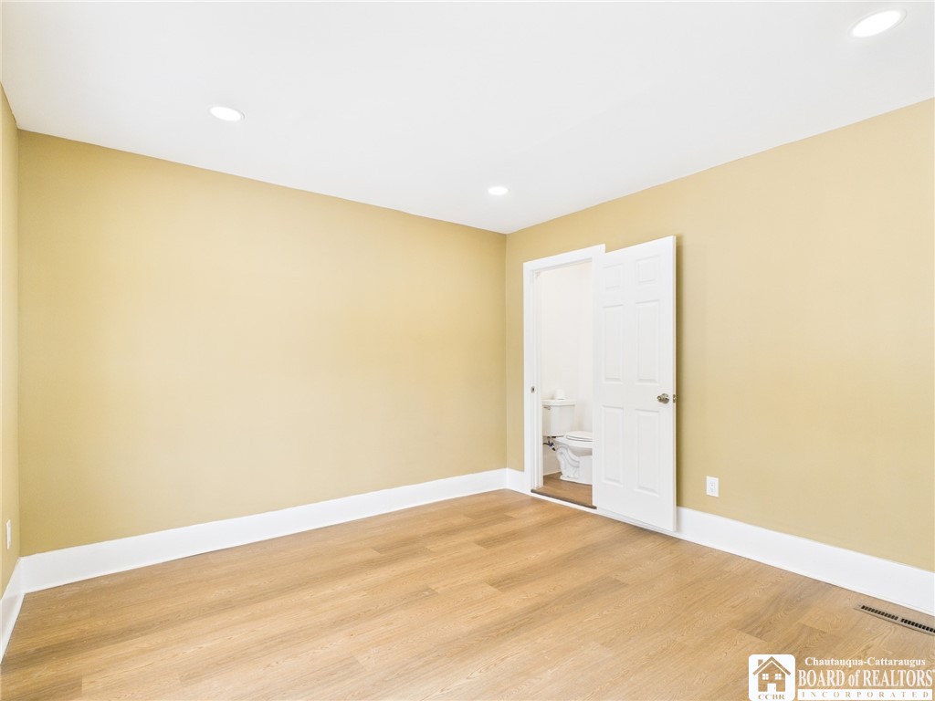 307 West Oak Street Olean, NY 14760 - Photo 15 of 34