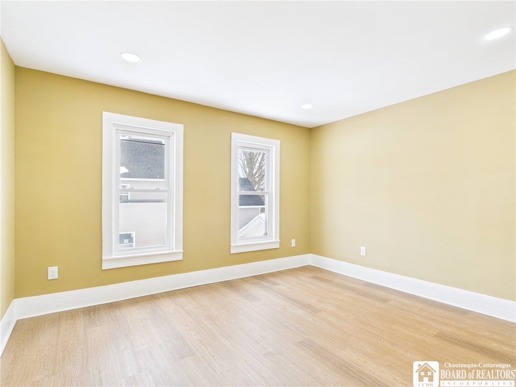 307 West Oak Street Olean, NY 14760 - Photo 7 of 34