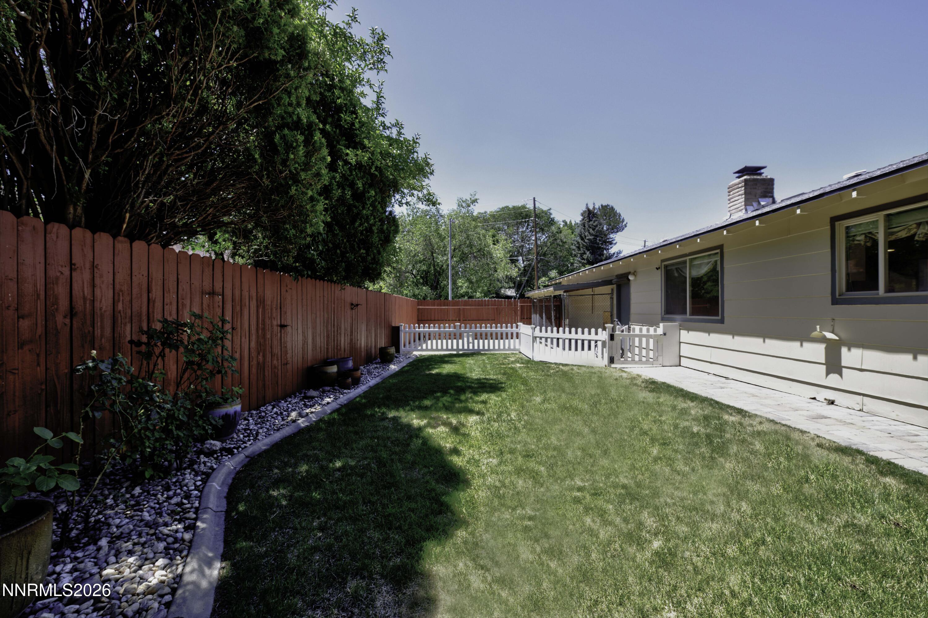 2885 Knight Road Reno, NV 89509 - Photo 19 of 24 4