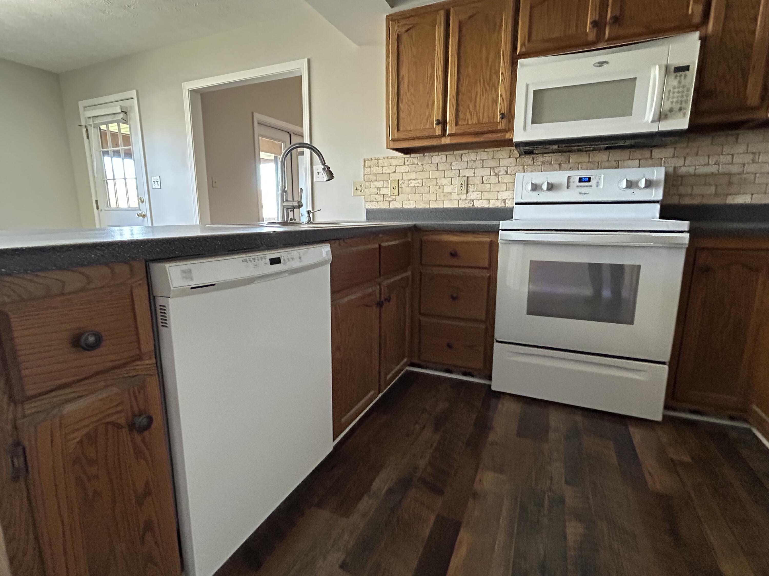 1692 Patterson Branch Road Somerset, KY 42503 - Photo 18 of 38 IMG_1657