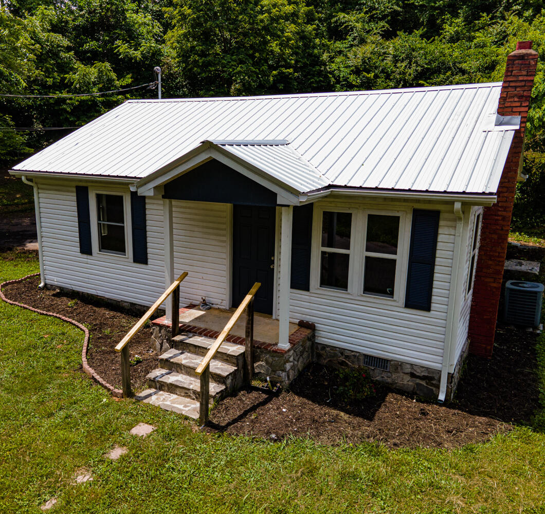 210 Coal Chute Road Elizabethton, TN 37643 - Photo 3 of 29 DJI_0694