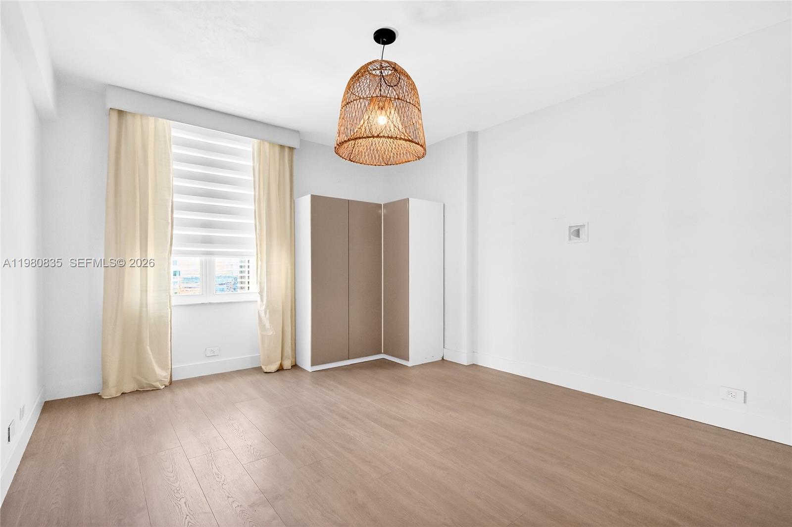 701 Brickell Key Boulevard, Unit LPH06 Miami, FL 33131 - Photo 16 of 40