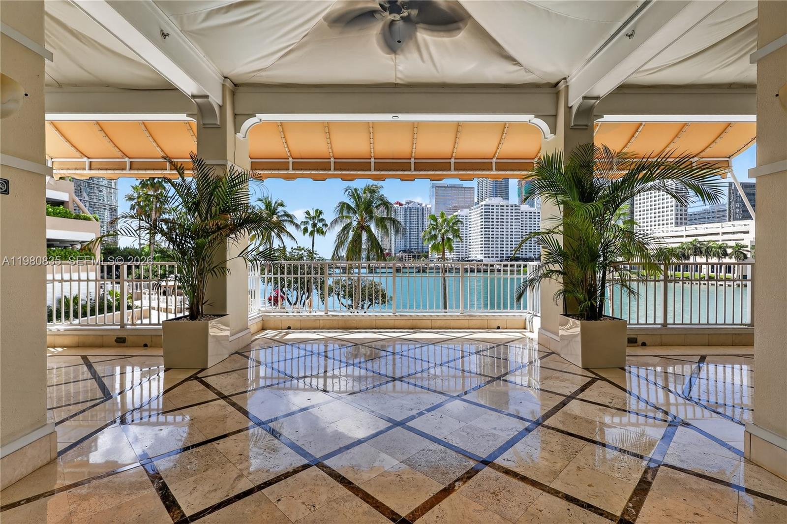 701 Brickell Key Boulevard, Unit LPH06 Miami, FL 33131 - Photo 31 of 40