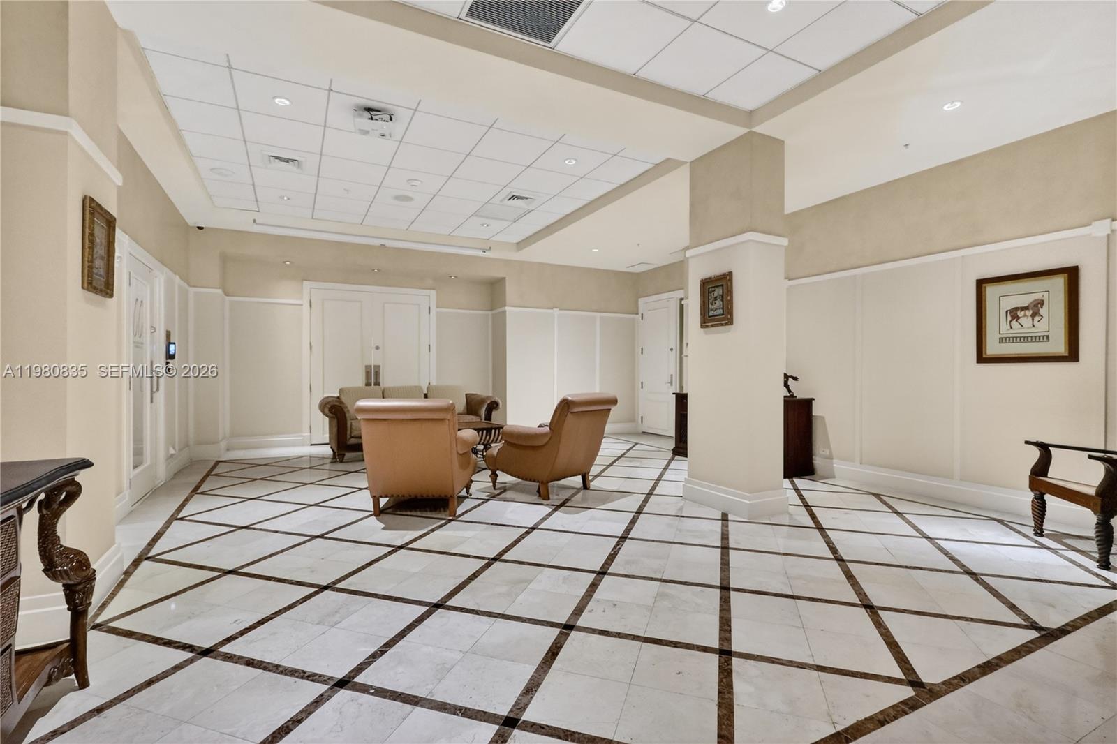 701 Brickell Key Boulevard, Unit LPH06 Miami, FL 33131 - Photo 33 of 40