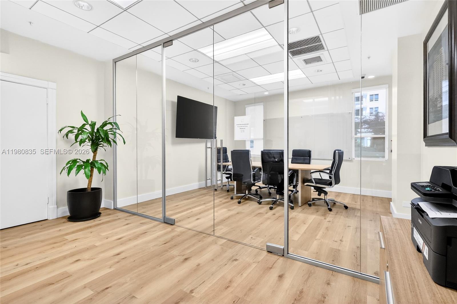 701 Brickell Key Boulevard, Unit LPH06 Miami, FL 33131 - Photo 34 of 40