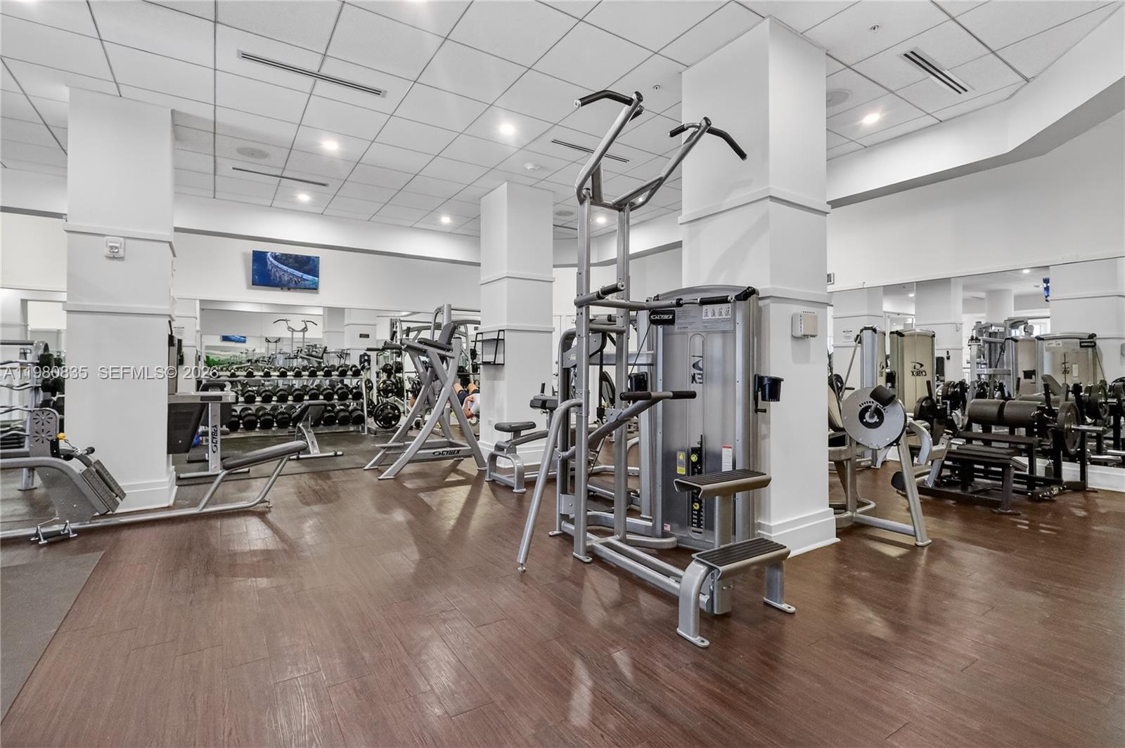 701 Brickell Key Boulevard, Unit LPH06 Miami, FL 33131 - Photo 35 of 40