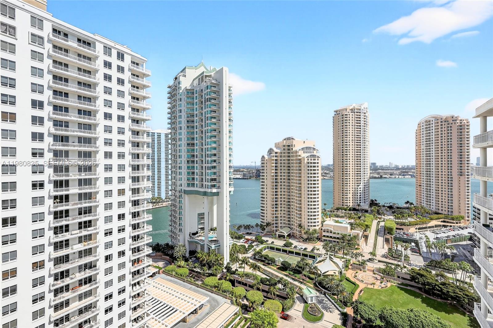 701 Brickell Key Boulevard, Unit LPH06 Miami, FL 33131 - Photo 9 of 40