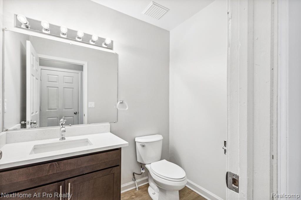 15401 Meyers Road Detroit, MI 48227 - Photo 19 of 43