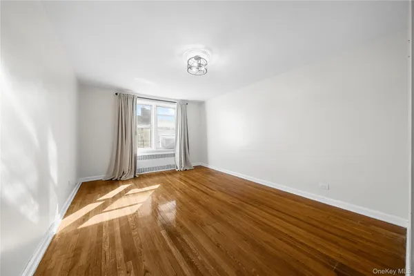 $299,000 | 142-35 84th Drive, Unit 6B | Briarwood