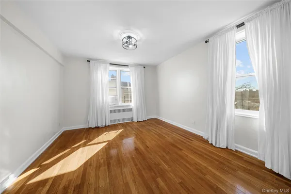 $299,000 | 142-35 84th Drive, Unit 6B | Briarwood