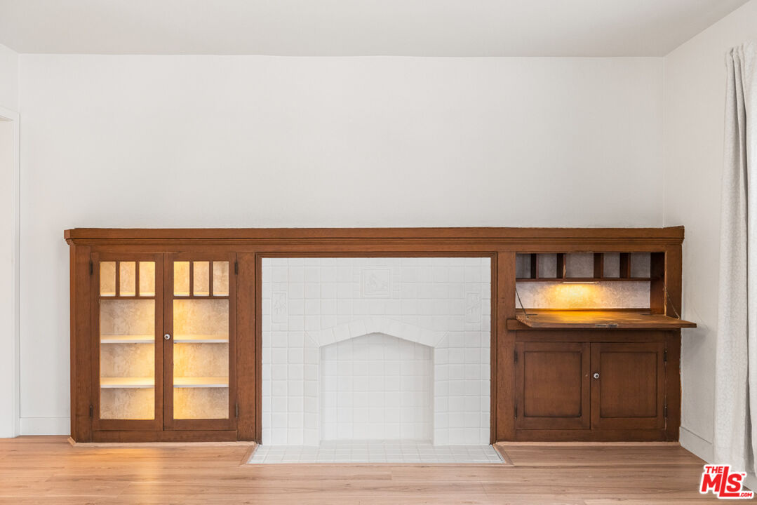 612 Romulo Street Los Angeles, CA 90065 - Photo 9 of 33