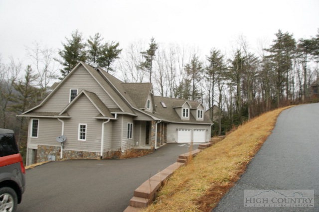 409 Russelton Road Boone, NC 28607 - Photo 1 of 20