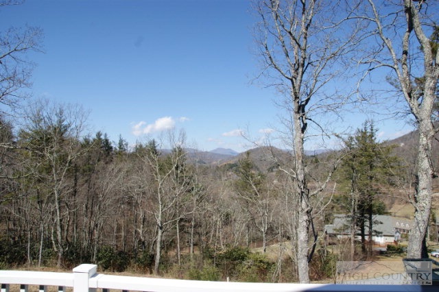 409 Russelton Road Boone, NC 28607 - Photo 3 of 20