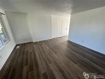 $2,350 | 7815 3rd Avenue Southeast, Unit A, Lacey, WA 98503