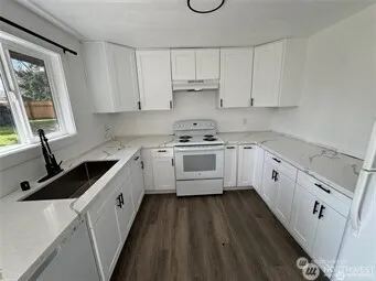 $2,350 | 7815 3rd Avenue Southeast, Unit A, Lacey, WA 98503