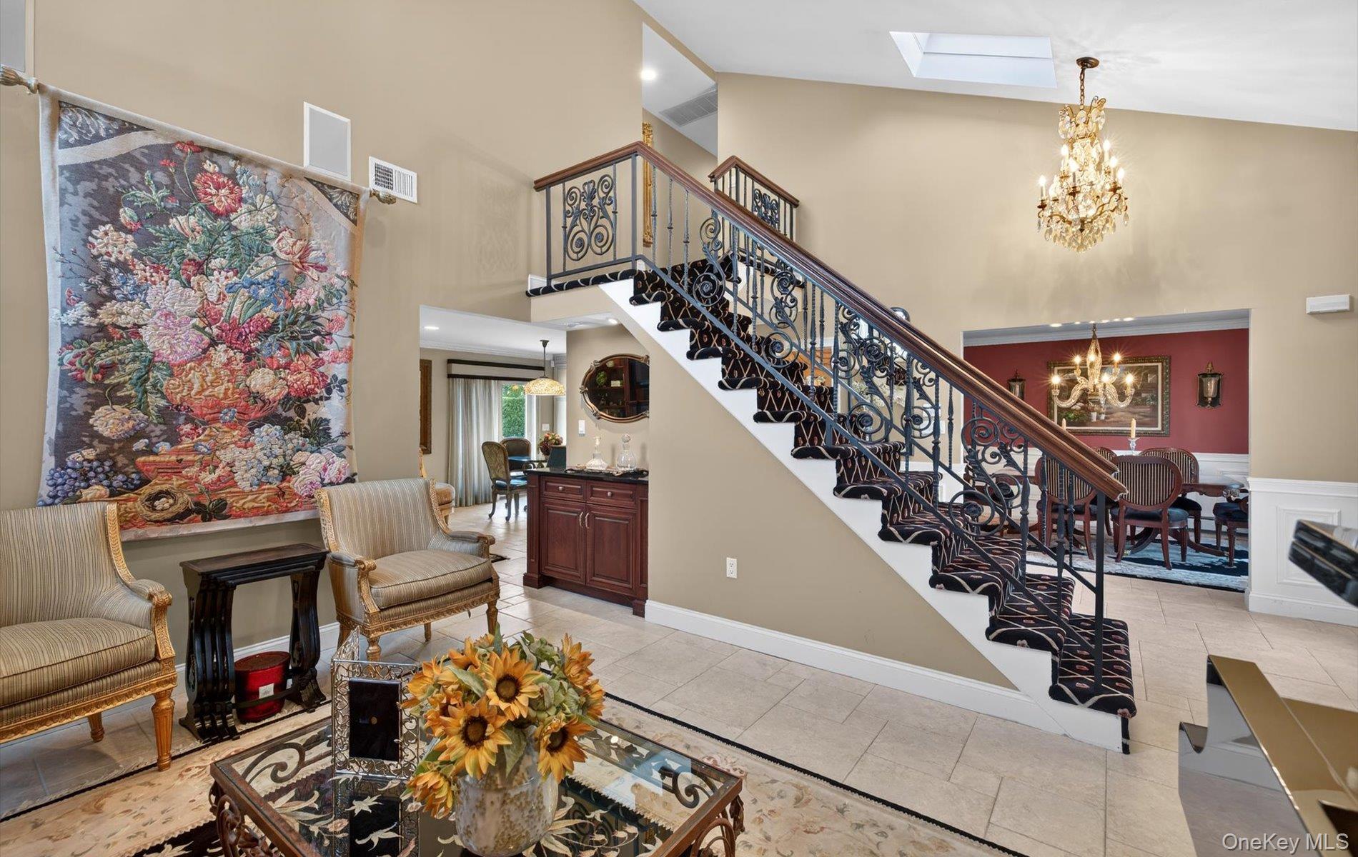 18 Chardonnay Road Commack, NY 11725 - Photo 13 of 50