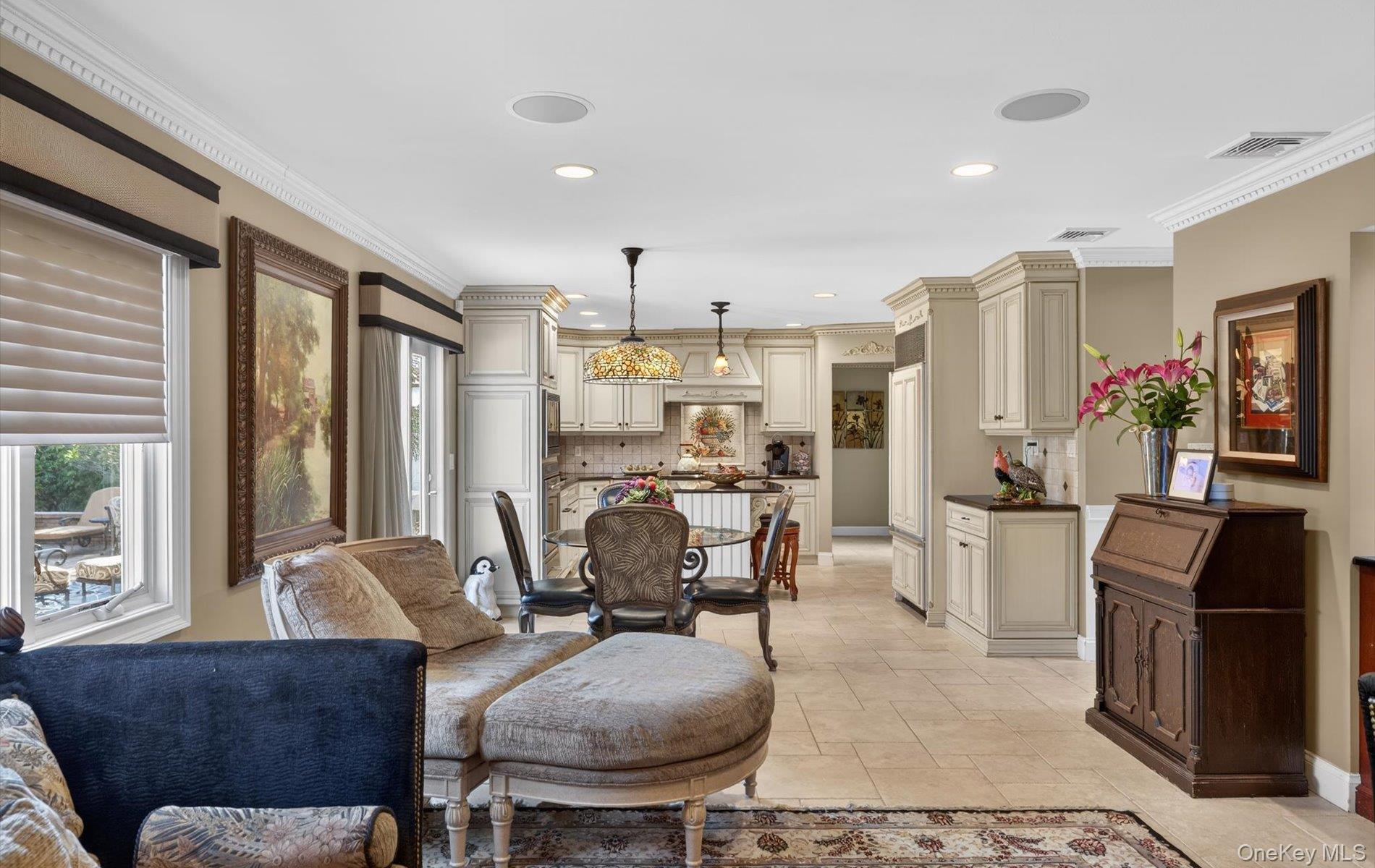 18 Chardonnay Road Commack, NY 11725 - Photo 31 of 50