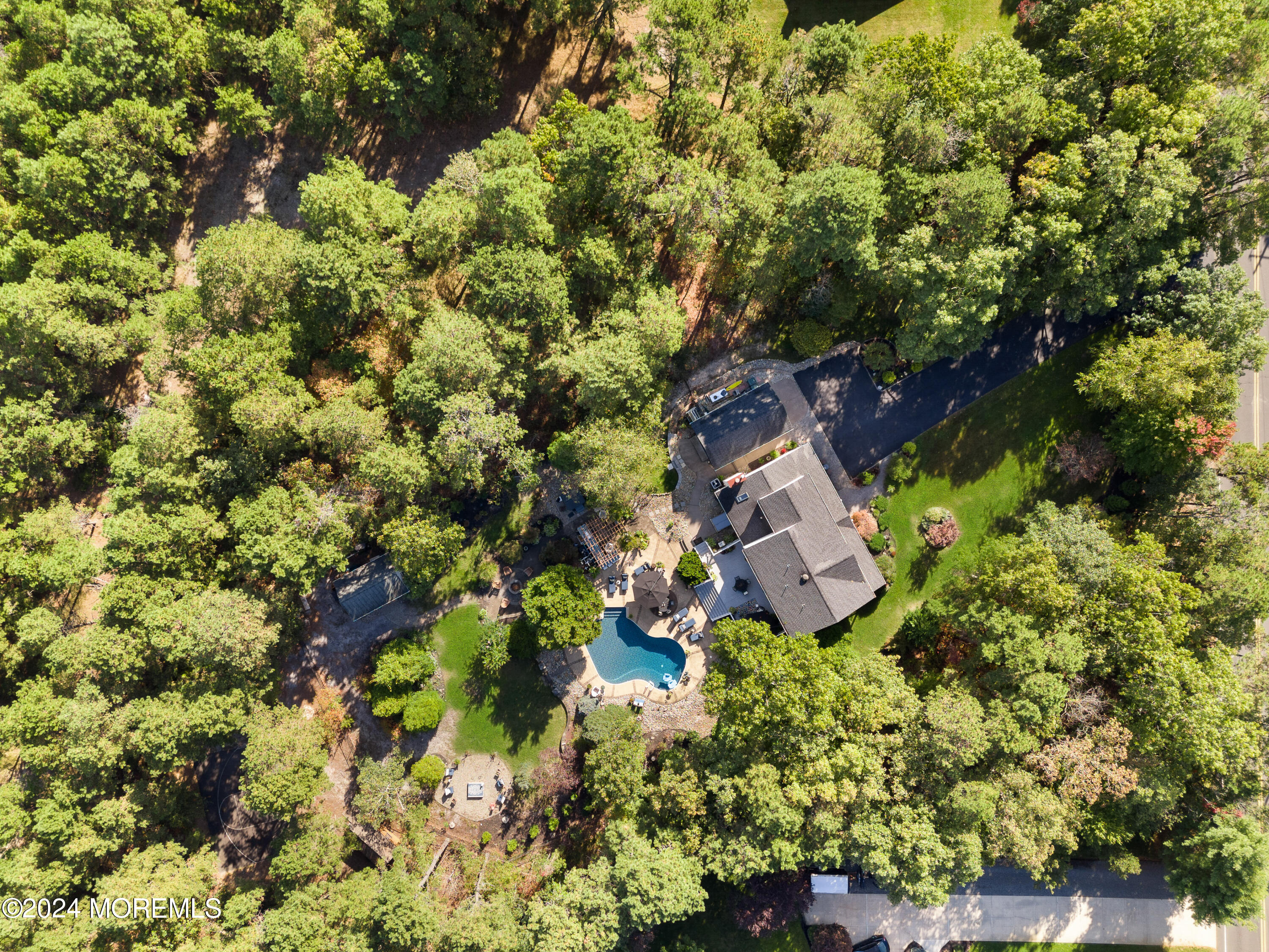 159 Arnold Boulevard Howell, NJ 07731 - Photo 8 of 60 159ArnoldBlvd-54