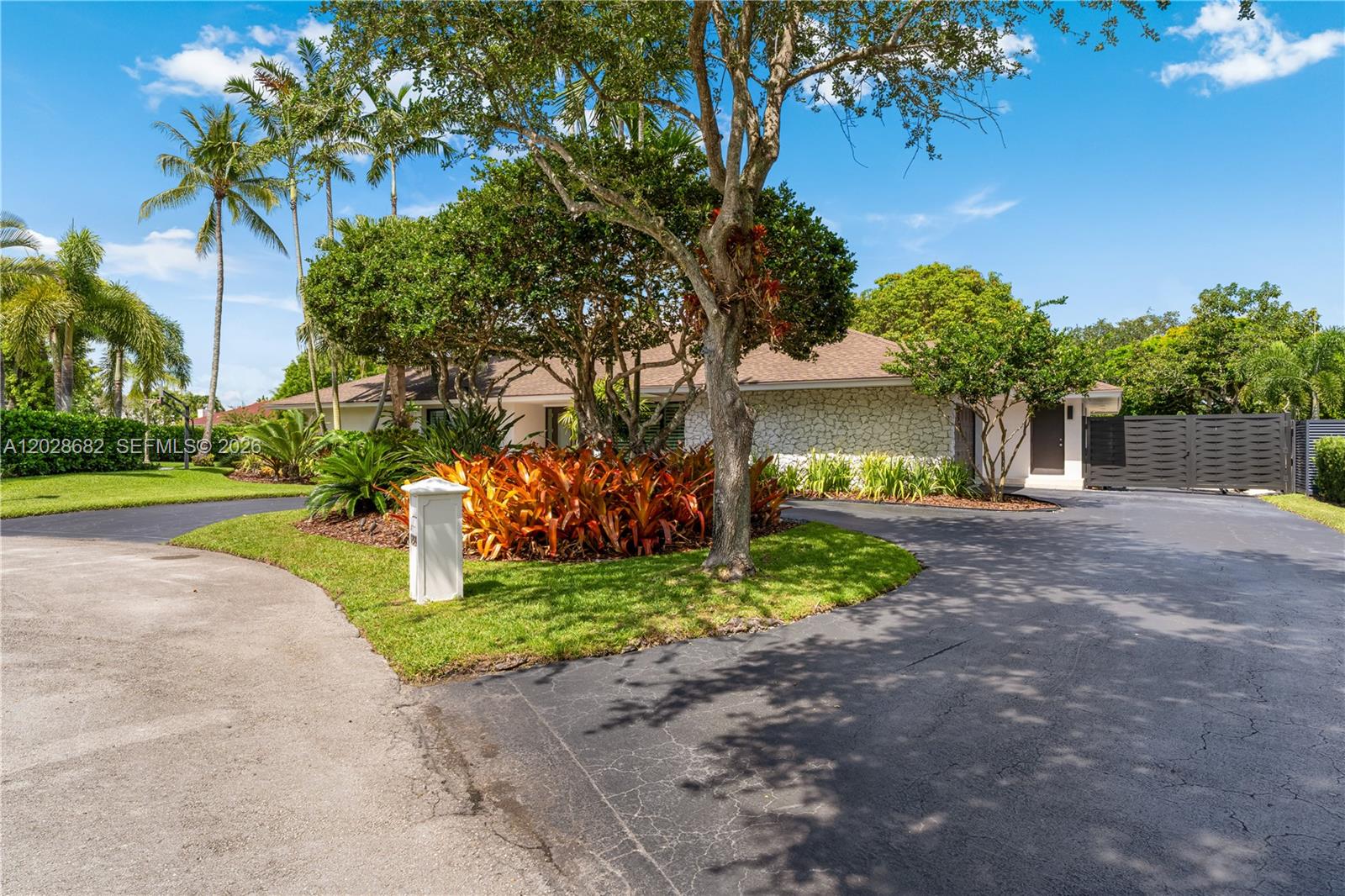 12926 Southwest 104th Place Miami, FL 33176 - Photo 3 of 88