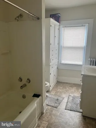 $1,400 | 145 South Main Street, Unit 4, Woodstock, VA 22664