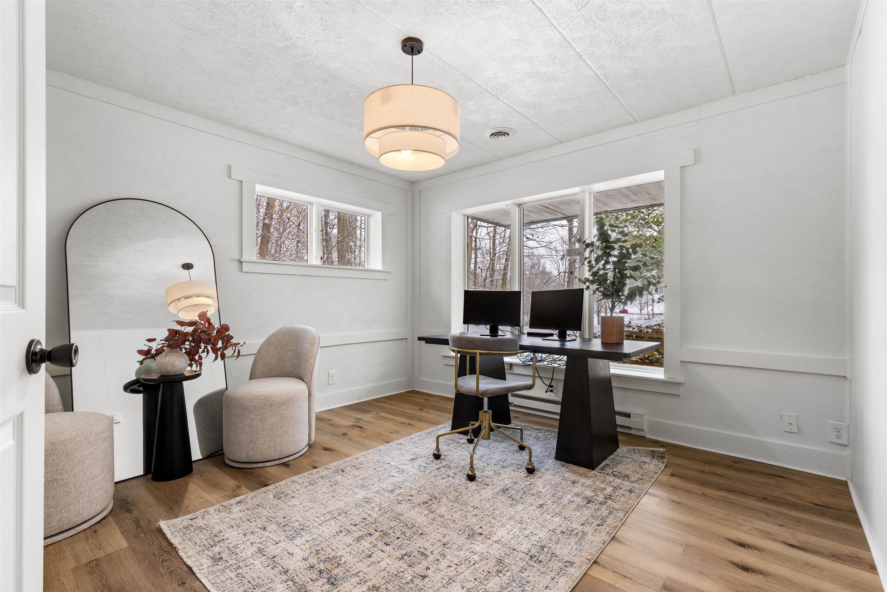 5150 Guilford Road Rockford, IL 61107 - Photo 30 of 33 a living room with furniture a rug and a large window