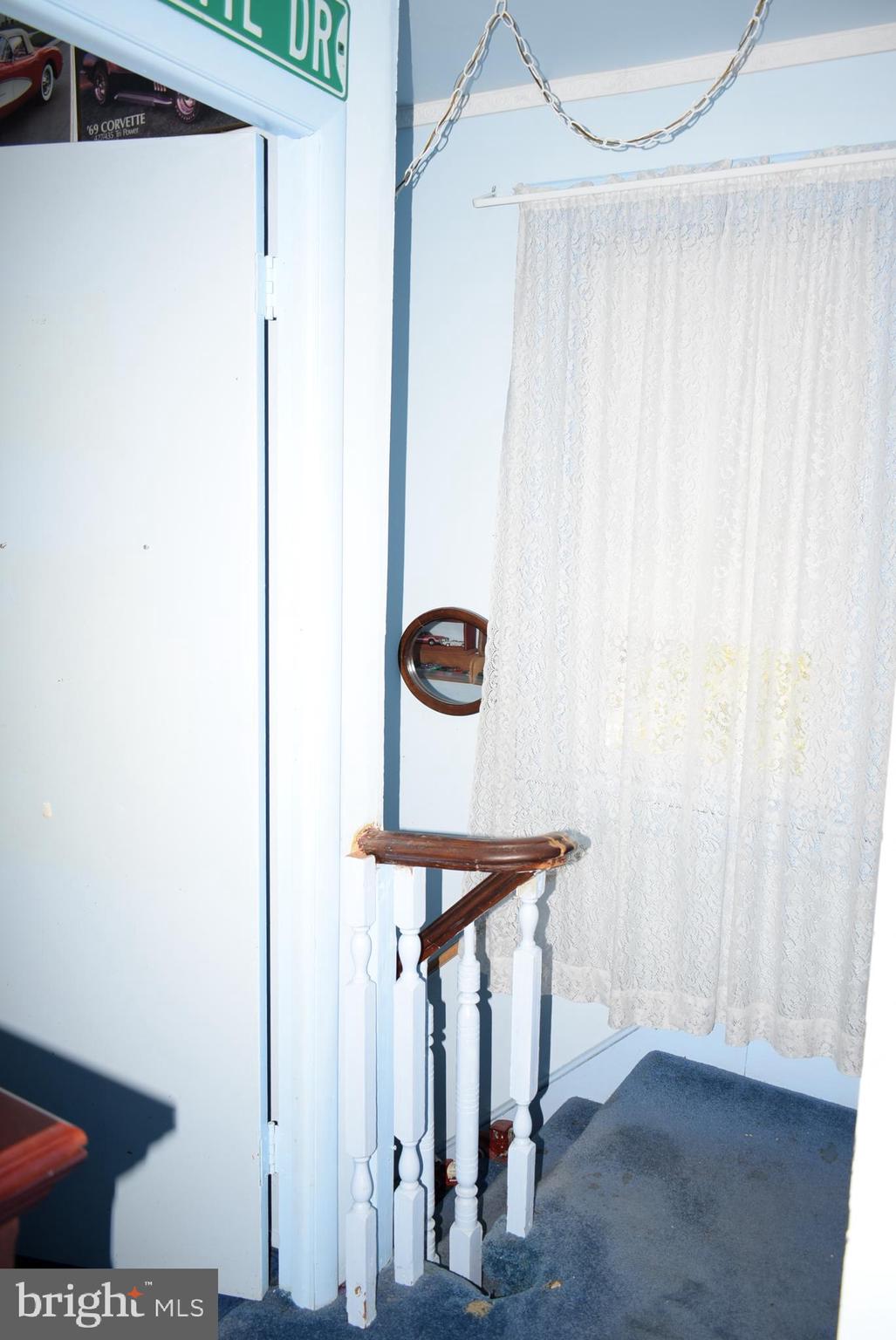 202 Berlin Road Clementon, NJ 08021 - Photo 18 of 25 upstairs hall
