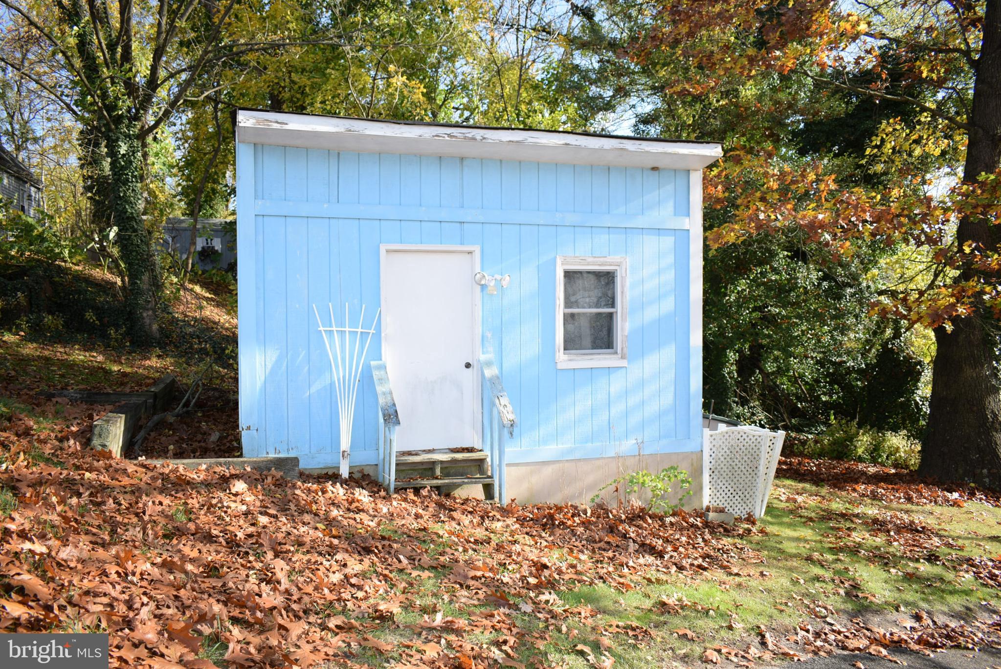202 Berlin Road Clementon, NJ 08021 - Photo 25 of 25 storage shed in rear yard