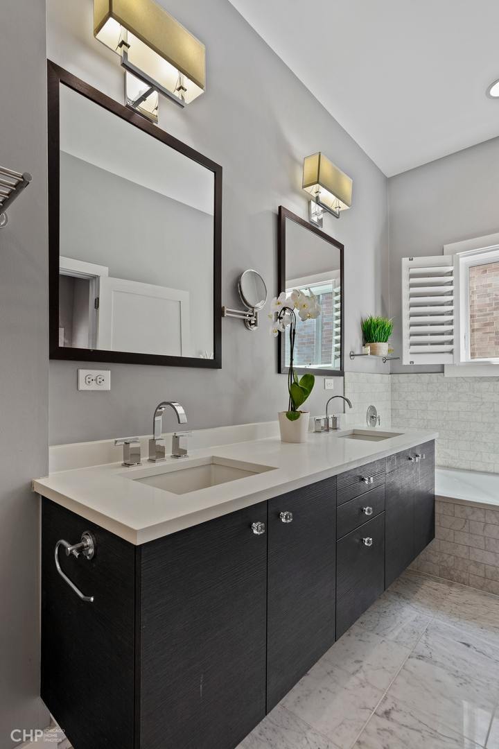 6 North Throop Street, Unit 3N Chicago, IL 60607 - Photo 15 of 21