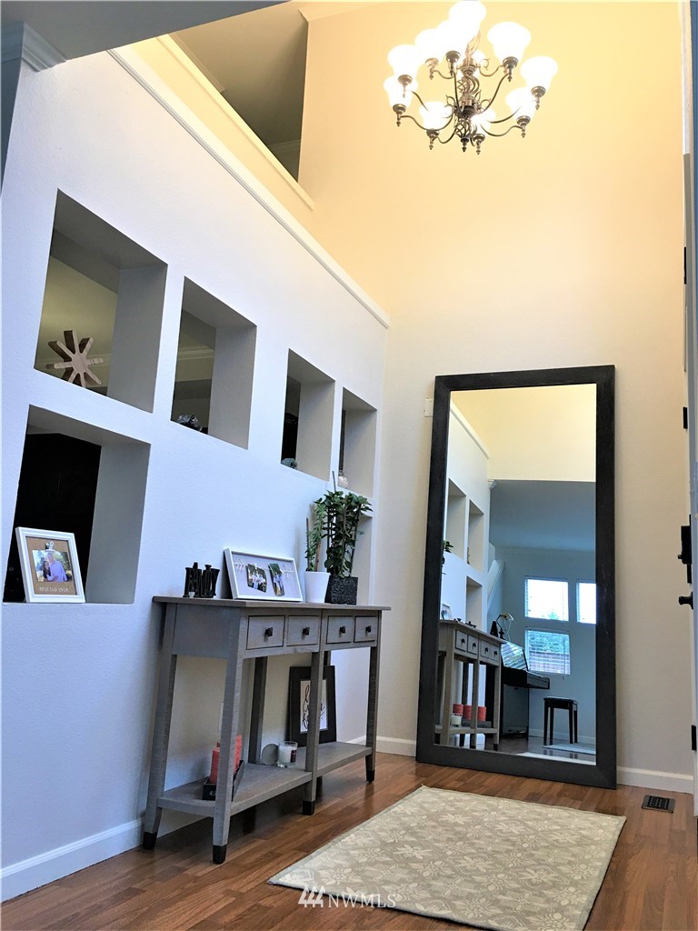 35127 11th Place Southwest Federal Way, WA 98023 - Photo 22 of 31 a living room with furniture and wooden floor