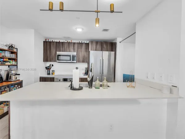 $5,750 | 488 Northeast 18th Street, Unit 2309, Miami, FL 33132