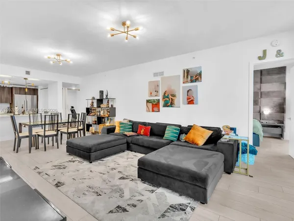 $5,750 | 488 Northeast 18th Street, Unit 2309, Miami, FL 33132