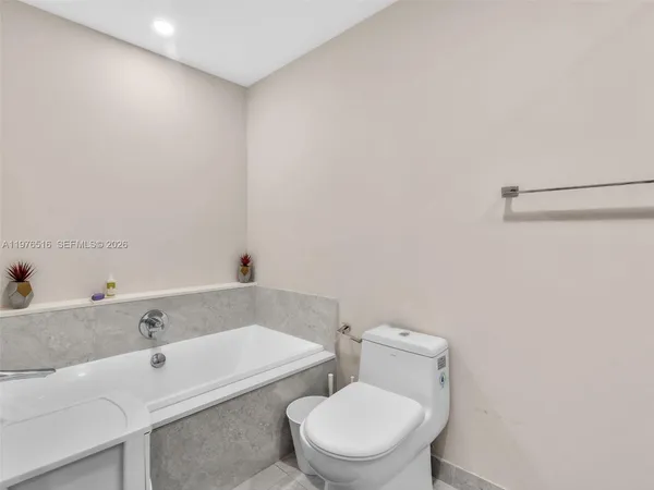 $5,750 | 488 Northeast 18th Street, Unit 2309, Miami, FL 33132