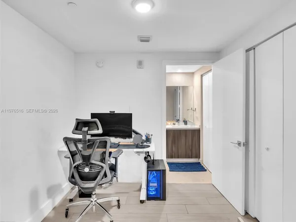 $5,750 | 488 Northeast 18th Street, Unit 2309, Miami, FL 33132