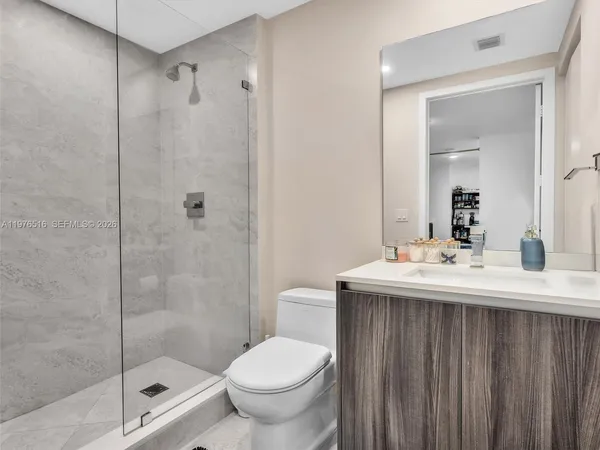 $5,750 | 488 Northeast 18th Street, Unit 2309, Miami, FL 33132