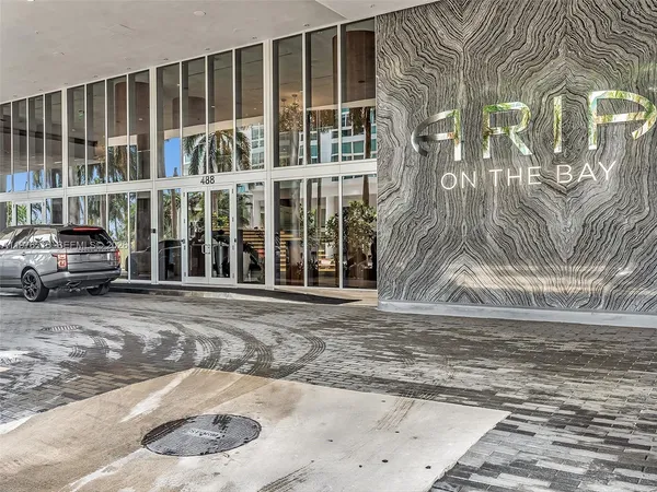 $5,750 | 488 Northeast 18th Street, Unit 2309, Miami, FL 33132