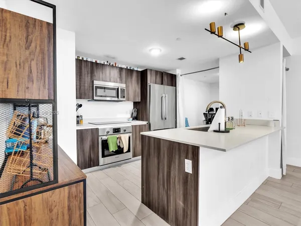 $5,750 | 488 Northeast 18th Street, Unit 2309, Miami, FL 33132