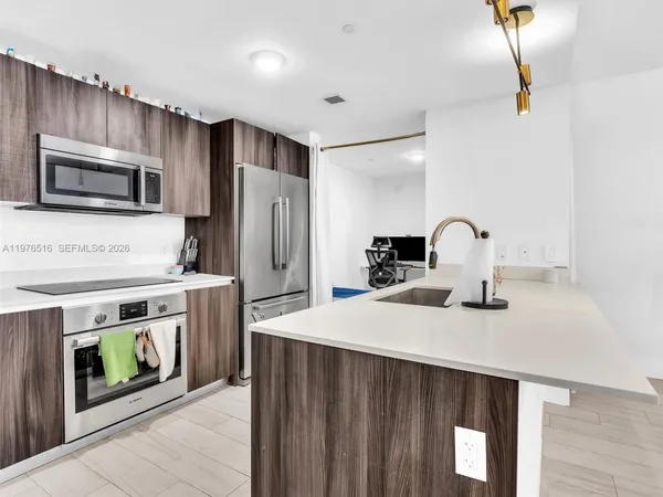 $5,750 | 488 Northeast 18th Street, Unit 2309, Miami, FL 33132