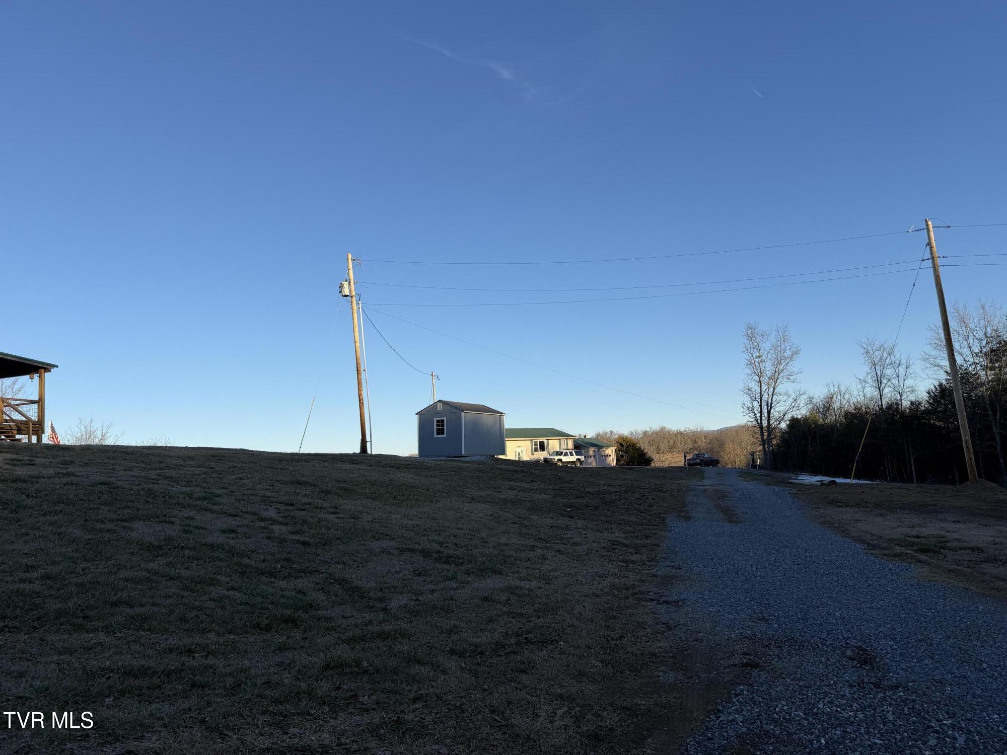 220 Redwood Lane Mosheim, TN 37818 - Photo 11 of 47 IMG_5463