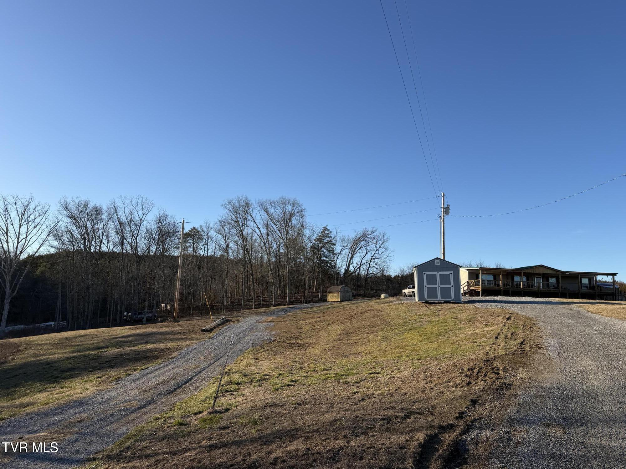 220 Redwood Lane Mosheim, TN 37818 - Photo 8 of 47 IMG_5411