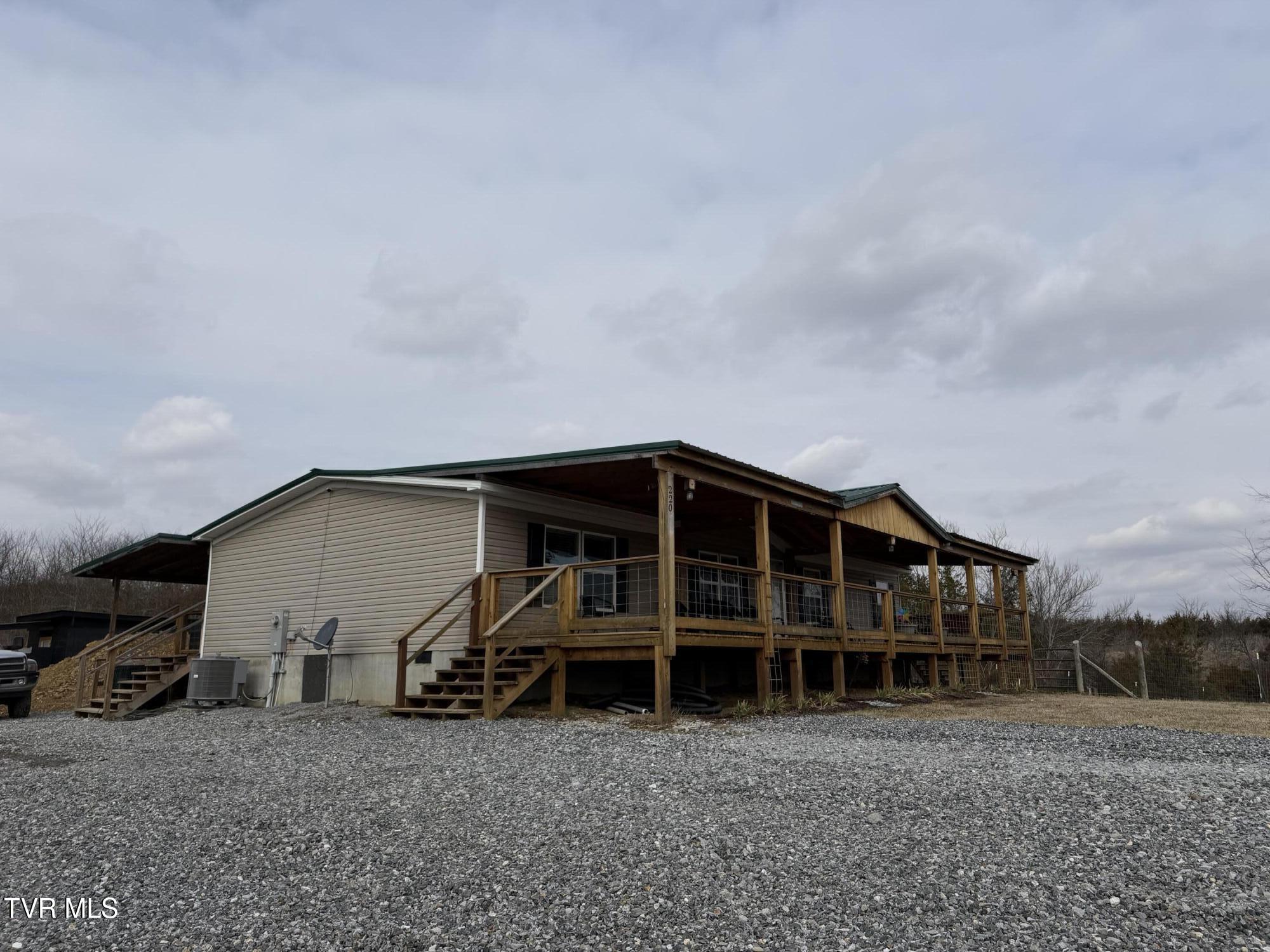 220 Redwood Lane Mosheim, TN 37818 - Photo 9 of 47 IMG_5311