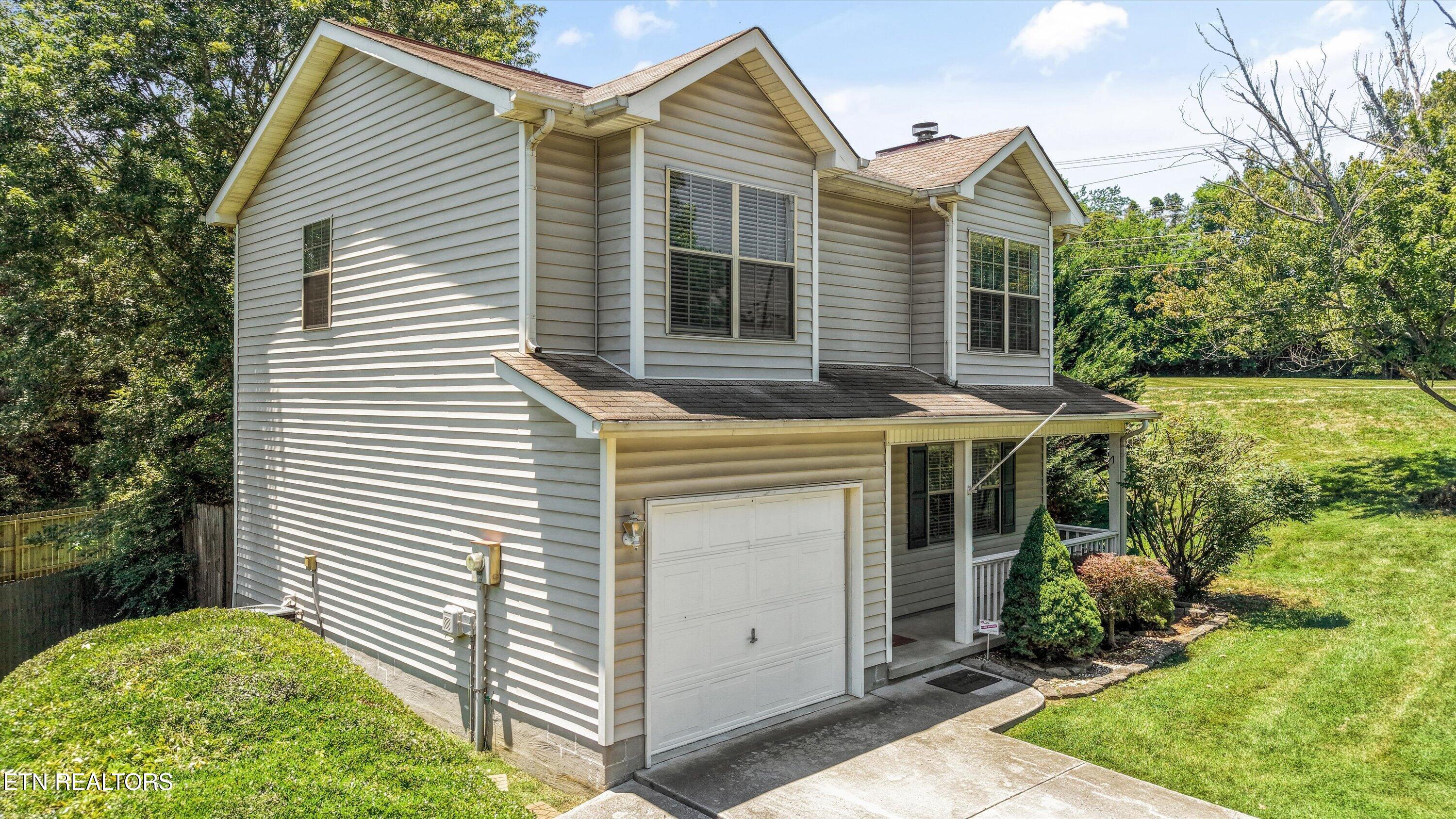 3701 Holgate Lane Powell, TN 37849 - Photo 5 of 38 06-3701 Holgate Ln 34