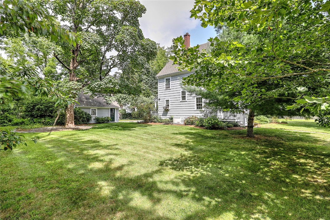 23 Annawamscutt Road Barrington, RI 02806 - Photo 8 of 28 Gallery Image 8